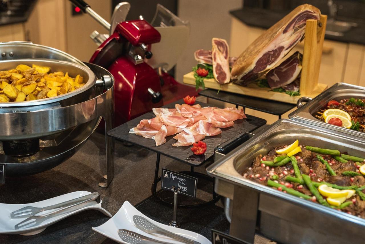 فندق آرتي سبا آند بارك فيلينغراد المظهر الخارجي الصورة A chafing dish